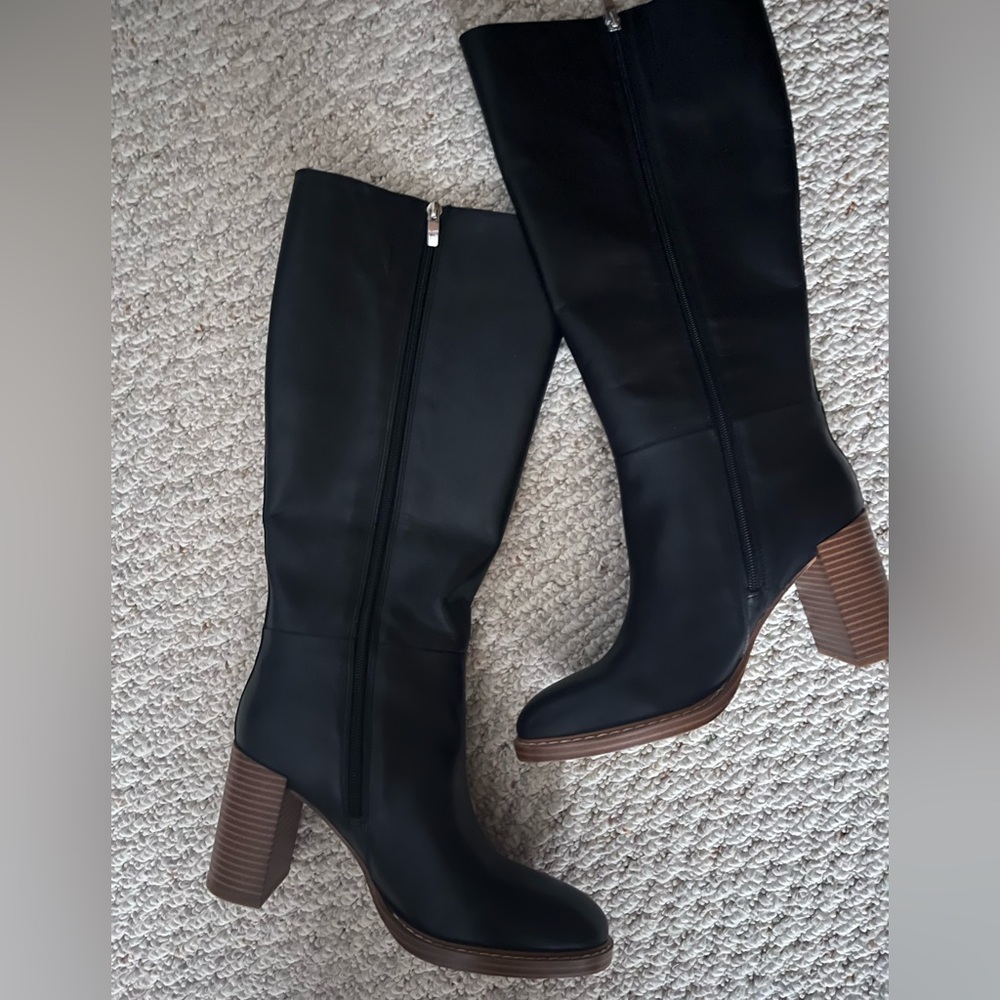 Marc Fisher leather boots